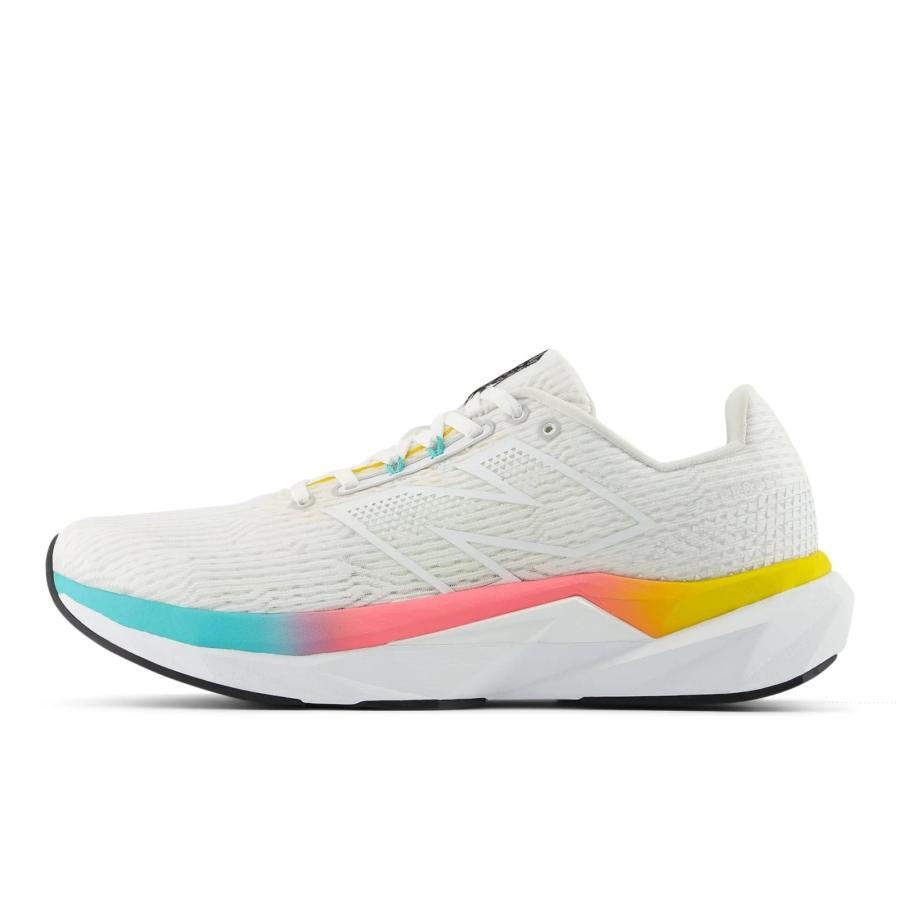 ニューバランス　フューエルセルプロペル5 ランニングシューズ　ヴェイパーフライ New Balance ニューバランス ランニングシューズ メンズ