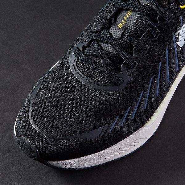 DESCENTE（デサント） ランニングシューズ エナザイト ENERZITE Z+