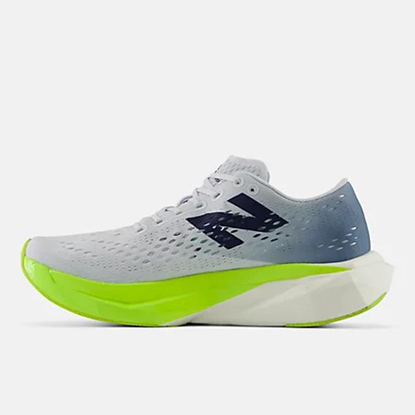 New Balance（ニューバランス） ランニングシューズ レディース