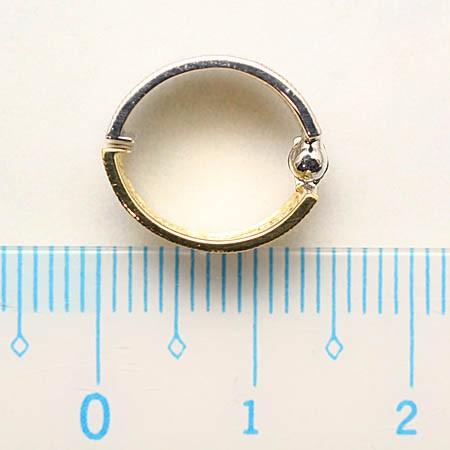 ピアリング　18金ホワイトゴールドと18金イエローゴールドのリバーシブルイヤリングの画像
