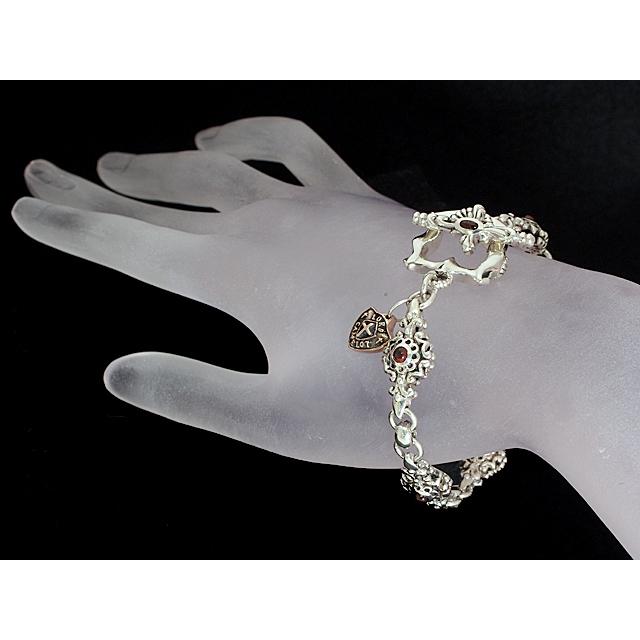 ロード・キャメロットのブレスレット