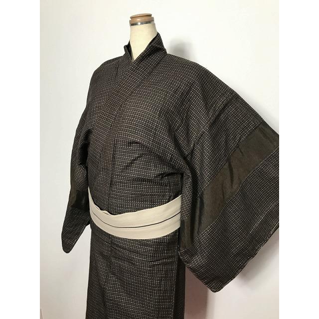 中古】Lサイズ 男物 正絹 紬 リメイクシリーズ こげ茶地に蚊絣文様【福 