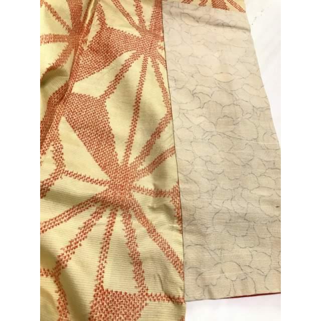 中古 紬 正絹 クリーム色地に麻の葉文様 裄67 Lサイズ 女 女物