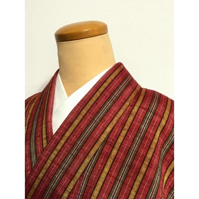只今お買い得クーポン発行中] 中古 Sサイズ 正絹 紬 臙脂縞地に楓文様 