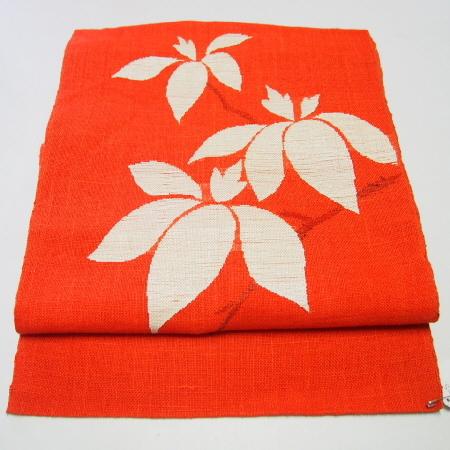 中古】 名古屋帯 麻 朱色地に枝花文様 お太鼓柄 八寸 夏帯