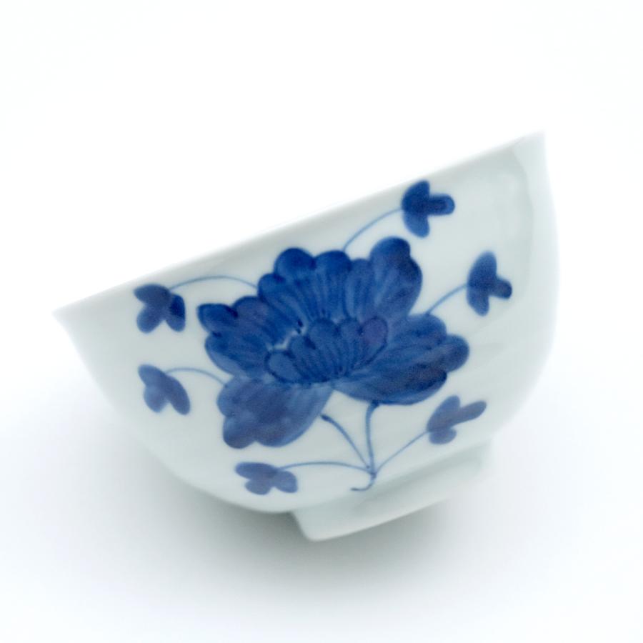 有田焼 お茶碗 染付伊万里牡丹4寸深飯碗【福珠窯（有田焼窯元）】 : 福