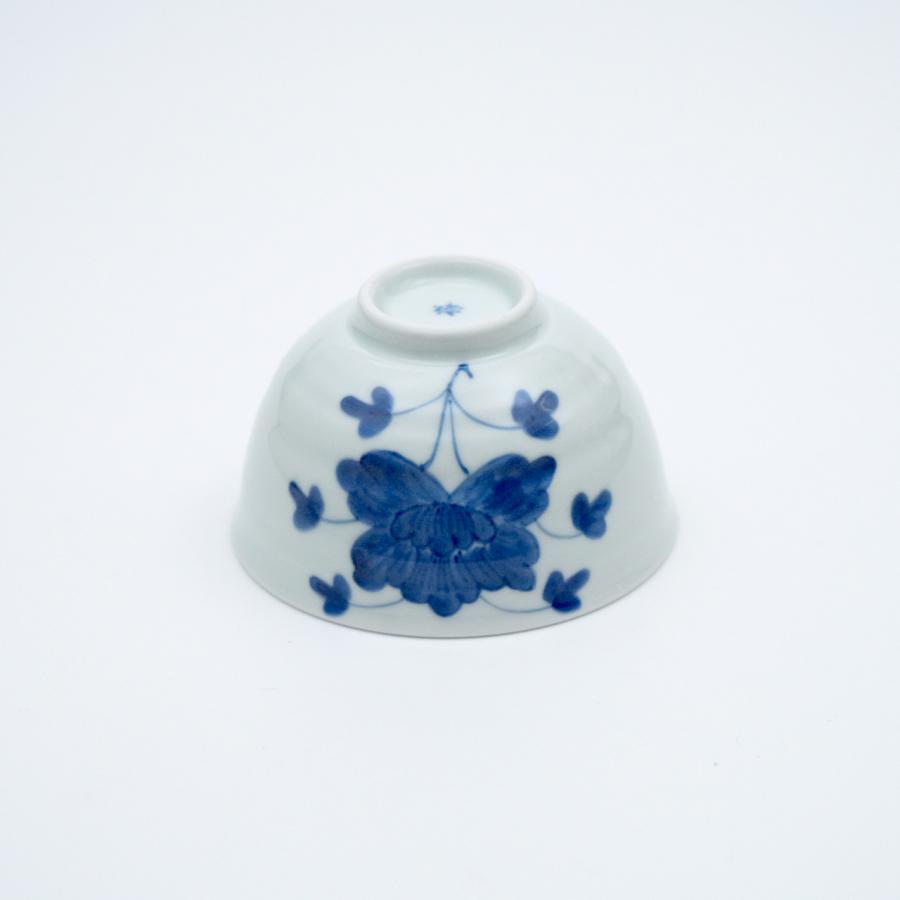 有田焼 お茶碗 染付伊万里牡丹4寸深飯碗【福珠窯（有田焼窯元