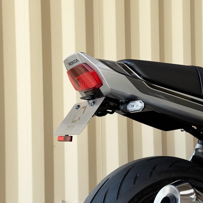 フェンダーレスキット CB1000F '26 ブラック ナンバー灯&リフレクター