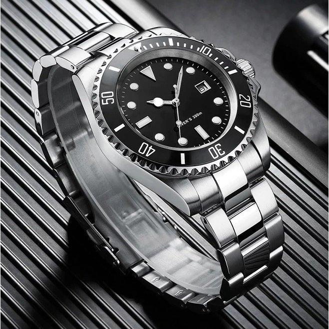 ノーロゴ ブラック ダイバーズ MIYOTAムーブメント 自動巻き ムーブメント セラミックベゼル 200m防水