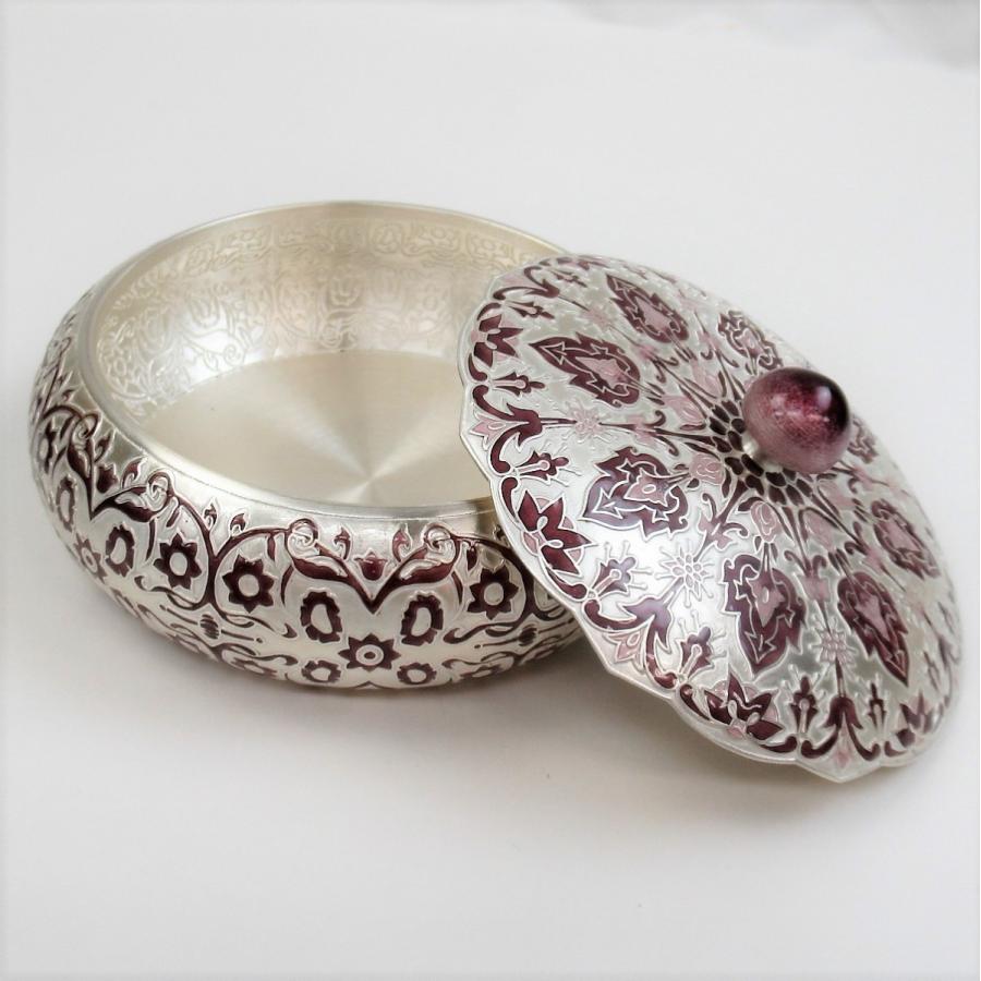 韓国 純銀 (シルバー990) 七宝 蓋物 総重量約485g 銀細工 菓子器 韓国 純銀 (シルバー990) 七宝 蓋物 総重量約485g 銀細工 菓子器