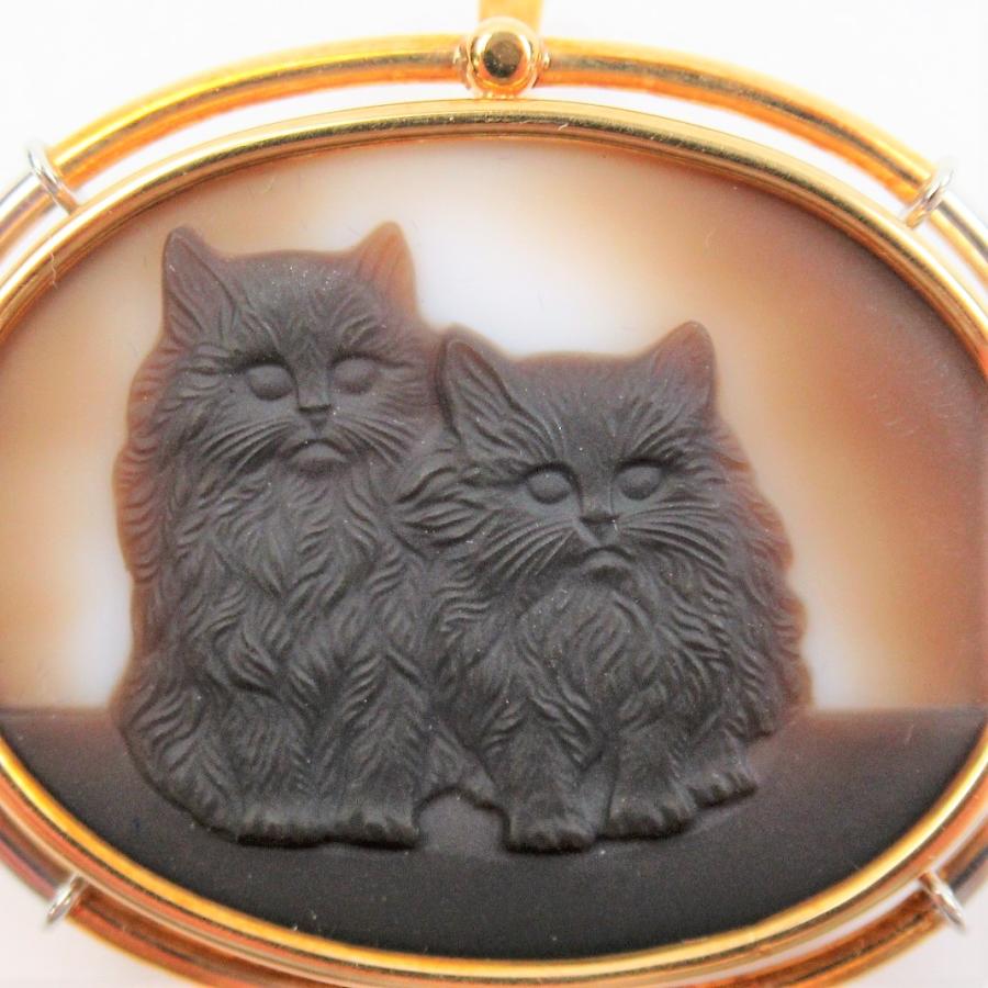 猫モチーフ カメオ ペンダントトップ K18 楽天市場】猫のシェルカメオ ペンダント じゃれる仲良し猫 K18