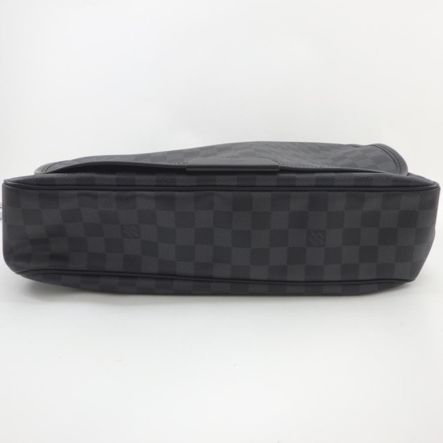 LOUIS VUITTON（ルイ・ヴィトン） ダミエ グラフィット ダニエル GM