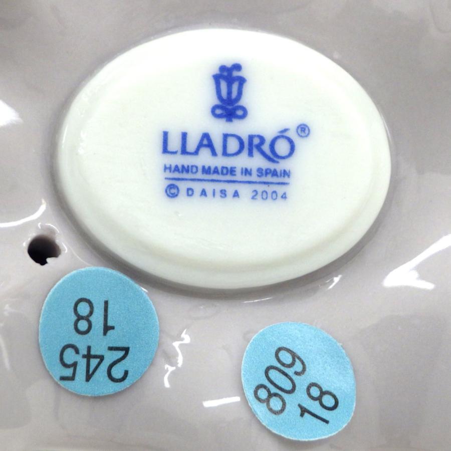 Lladro リヤドロ 8125「リトルバレリーナ(出番前)」 フィギュリン