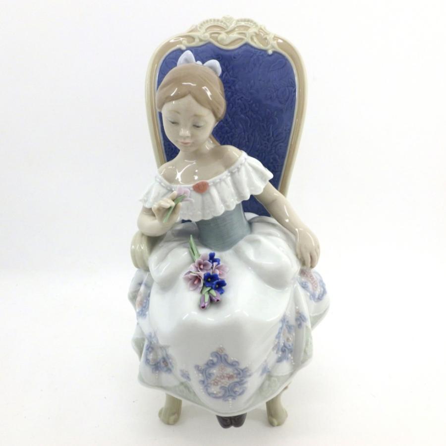 Lladro リヤドロ No.8395「おばあちゃまからのプレゼント」 箱付き