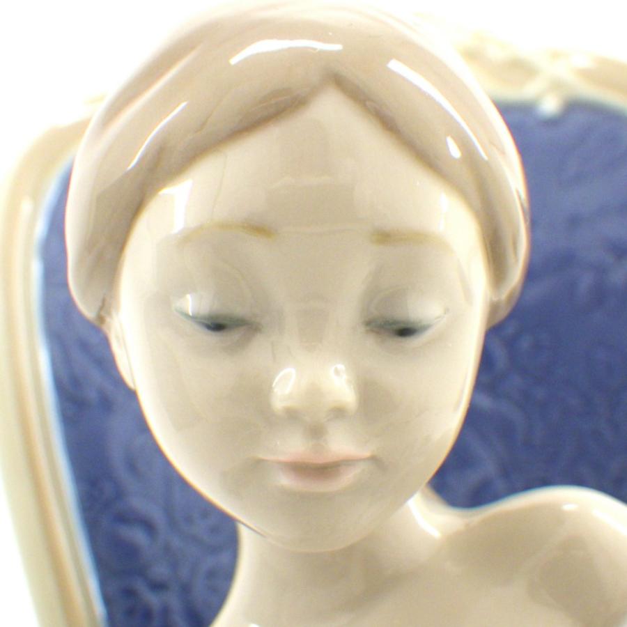 Lladro リヤドロ No.8395「おばあちゃまからのプレゼント」 箱付き