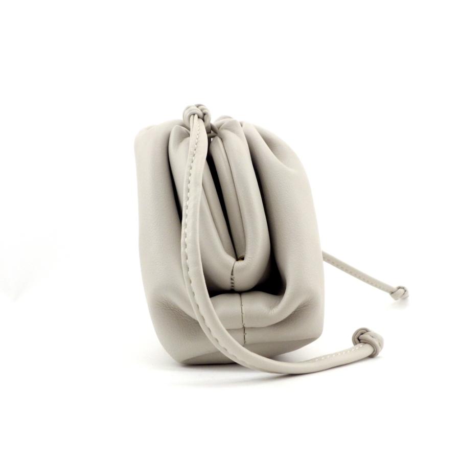 BOTTEGAVENETA ボッテガヴェネタ ミニザポーチ 585852VCP409646 レザー 