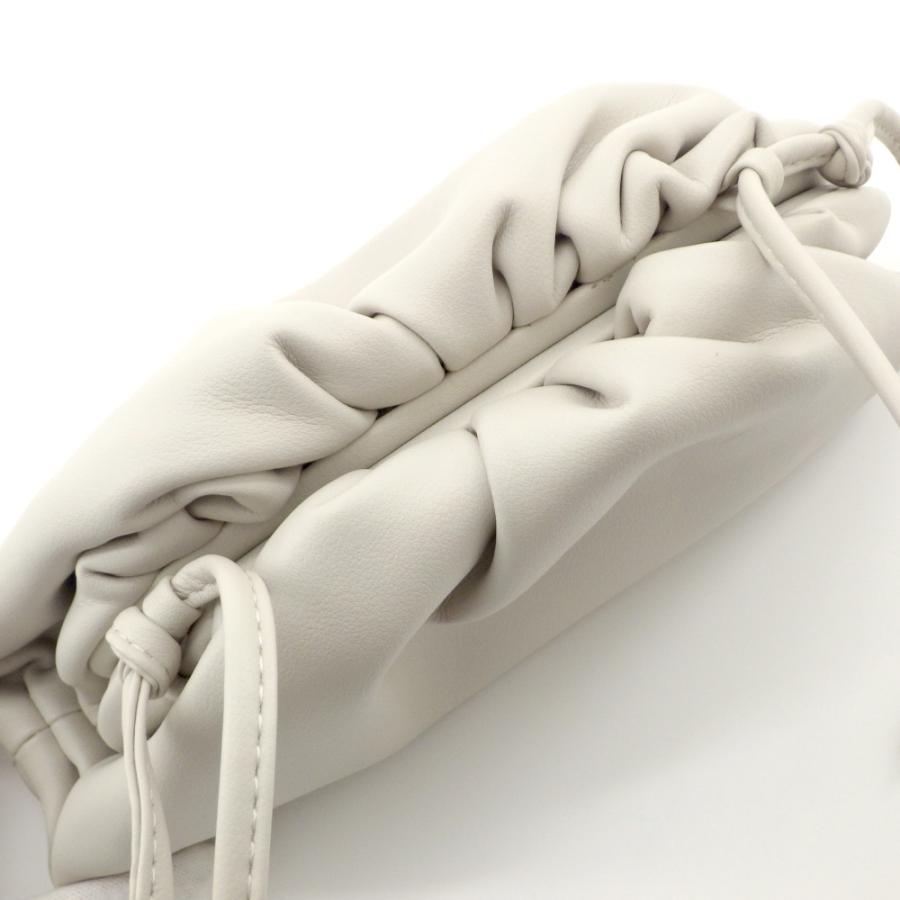 BOTTEGAVENETA ボッテガヴェネタ ミニザポーチ 585852VCP409646 レザー 