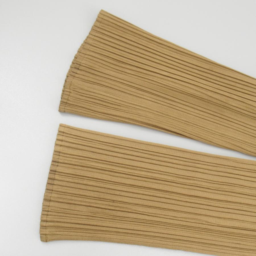 ISSEY MIYAKE イッセイミヤケ PLEATS PLEASE プリーツ サイズ3 ISSEY MIYAKE イッセイミヤケ PLEATS PLEASE プリーツ サイズ3