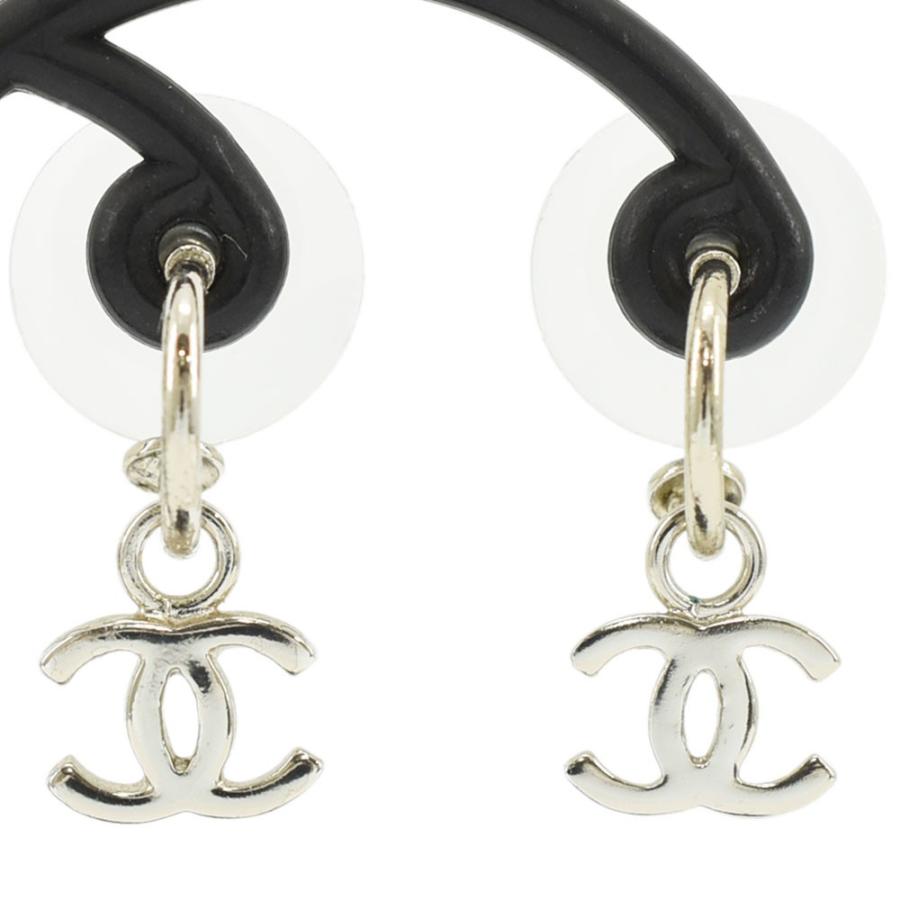 CHANELシャネル フープピアス ココマーク　シルバー　ブラック CHANEL シャネル ココマーク フープ ピアス メタル×シルバー
