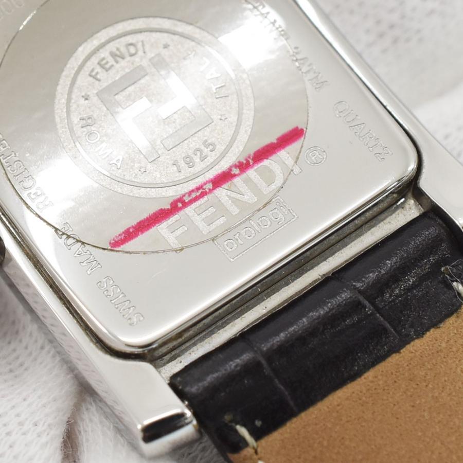フェンディ FENDI クラシコ メンズウォッチ 腕時計 白文字盤 スモール