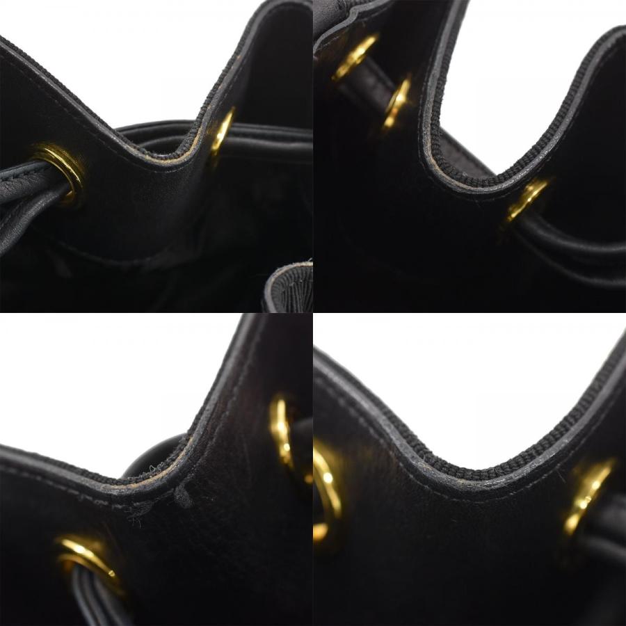 ✨レア美品✨フェラガモ　ショルダーバッグ　ヴァラ　ブラック×ゴールド金具レザー 5pc3575】サルヴァトーレフェラガモ ショルダーバッグ ヴァラ レザー