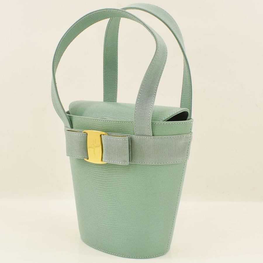 サルヴァトーレフェラガモ Salvatore Ferragamo ハンドバッグ ヴァラ  