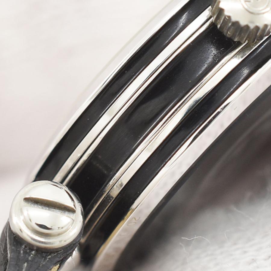 GUCCI（グッチ） 腕時計 レディースウォッチ シルバー文字盤 QZ SS