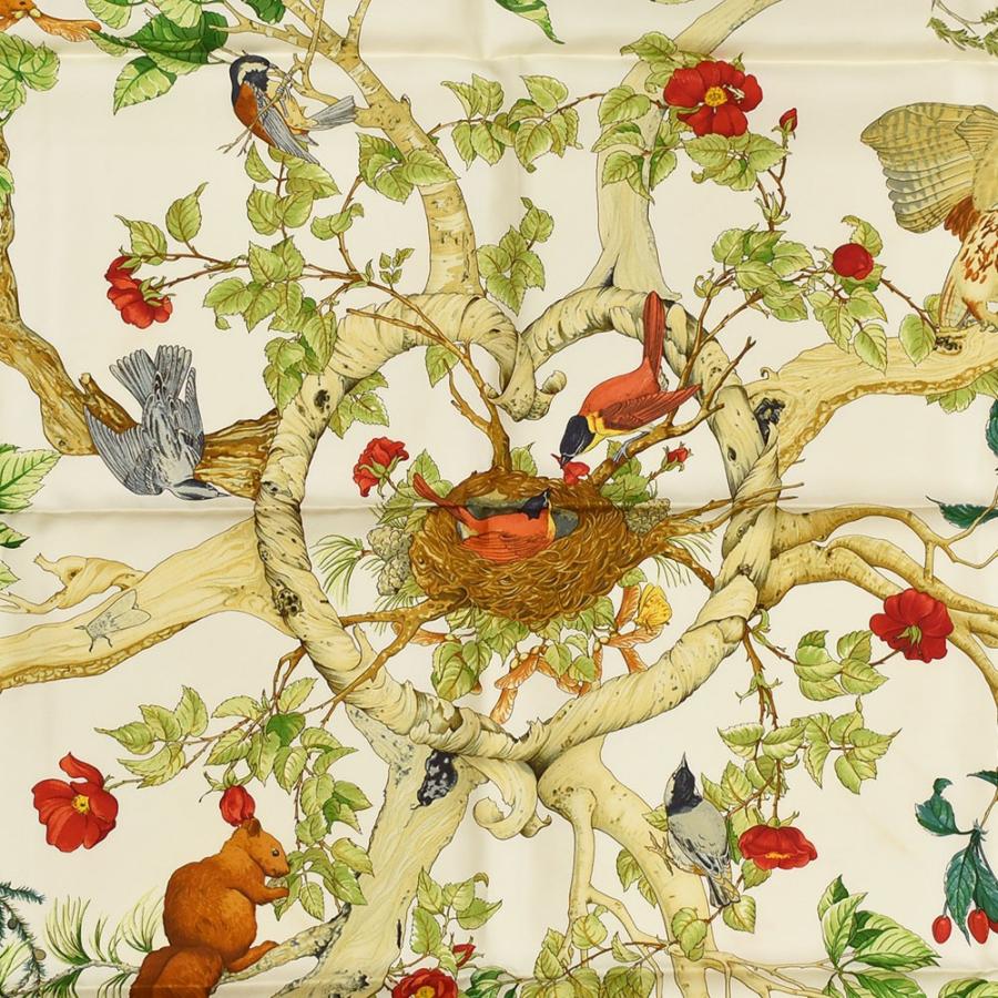 HERMES エルメス スカーフ カレ90 AU COEUR DES BOIS 森の中で HERMES エルメス スカーフ カレ90 AU COEUR DES BOIS 森の中で