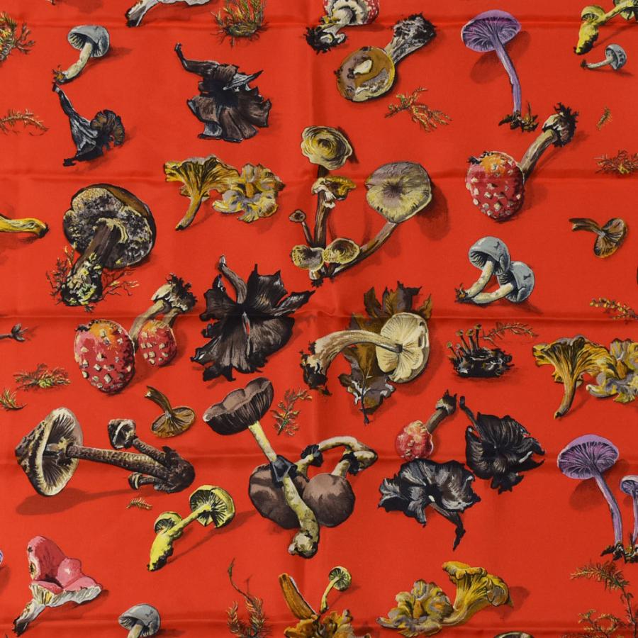 HERMES（エルメス） カレ90 スカーフ きのこ柄 シルク100％ レッド