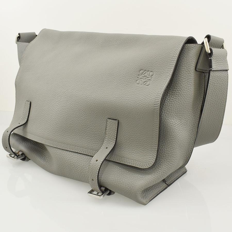 LOEWE（ロエベ） ショルダーバッグ ミリタリー メッセンジャーバッグ