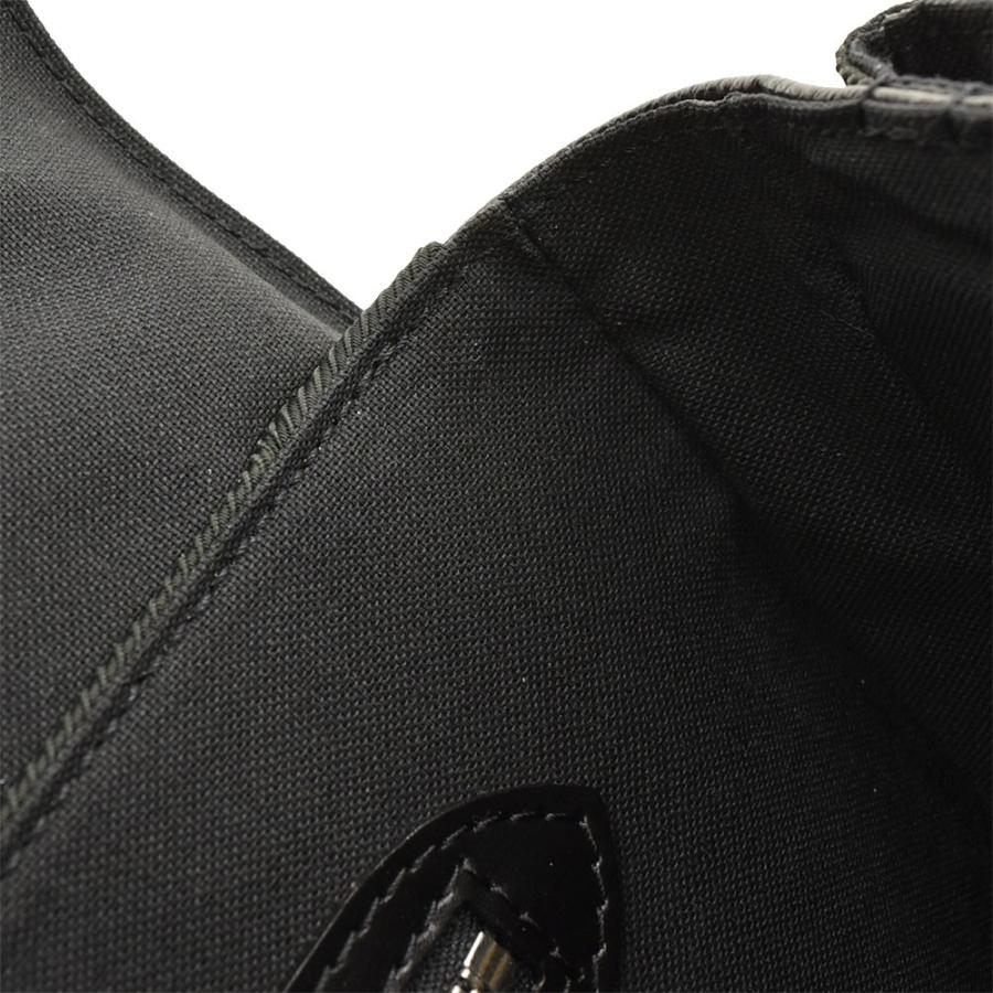 LOUIS VUITTON（ルイ・ヴィトン） タイガ サラトヴGM ショルダーバッグ