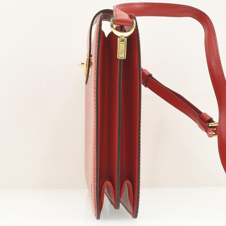 LOUIS VUITTON（ルイ・ヴィトン） ショルダーバッグ エピ カプチン