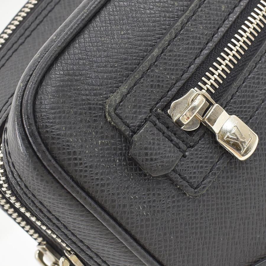 LOUIS VUITTON（ルイ・ヴィトン） クラッチバッグ タイガ パヴェル
