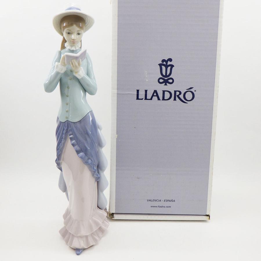 リヤドロ ♯5000 「読書する貴婦人」 フィギュリン 箱付き Lladro/陶器