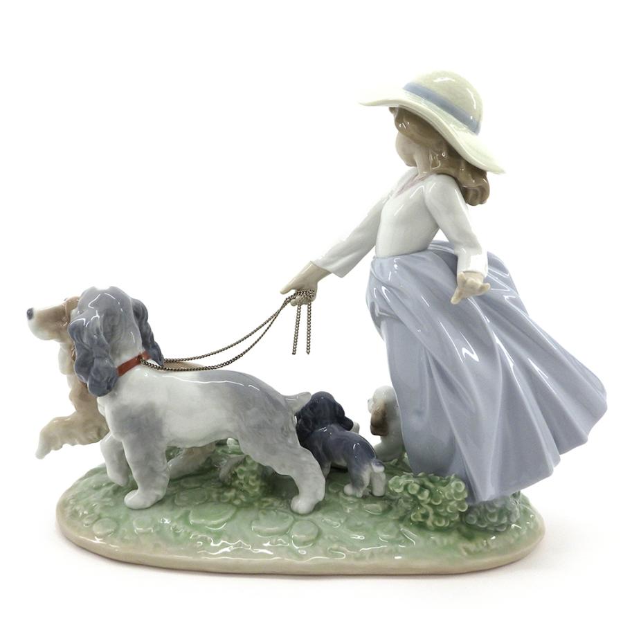 リヤドロ ＃6784「仔犬たちの行進（PUPPY PARADE）」 フィギュリン