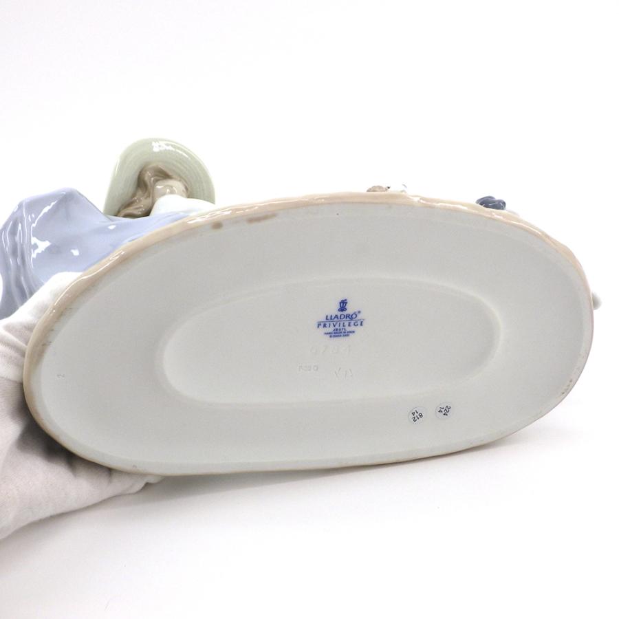 リヤドロ ＃6784「仔犬たちの行進（PUPPY PARADE）」 フィギュリン