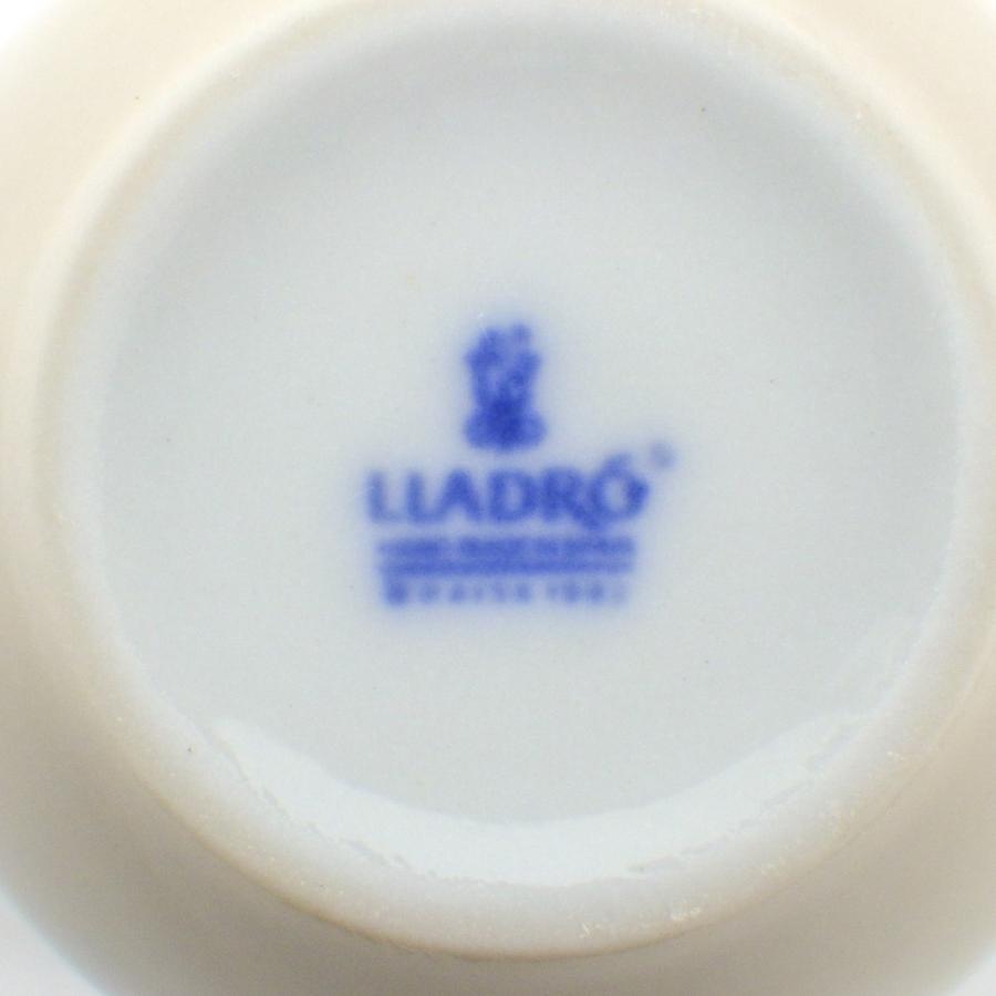 リヤドロ 「猫と蝶々」 カップ＆ソーサー 1客 ネコ ☆送料無料 Lladro  