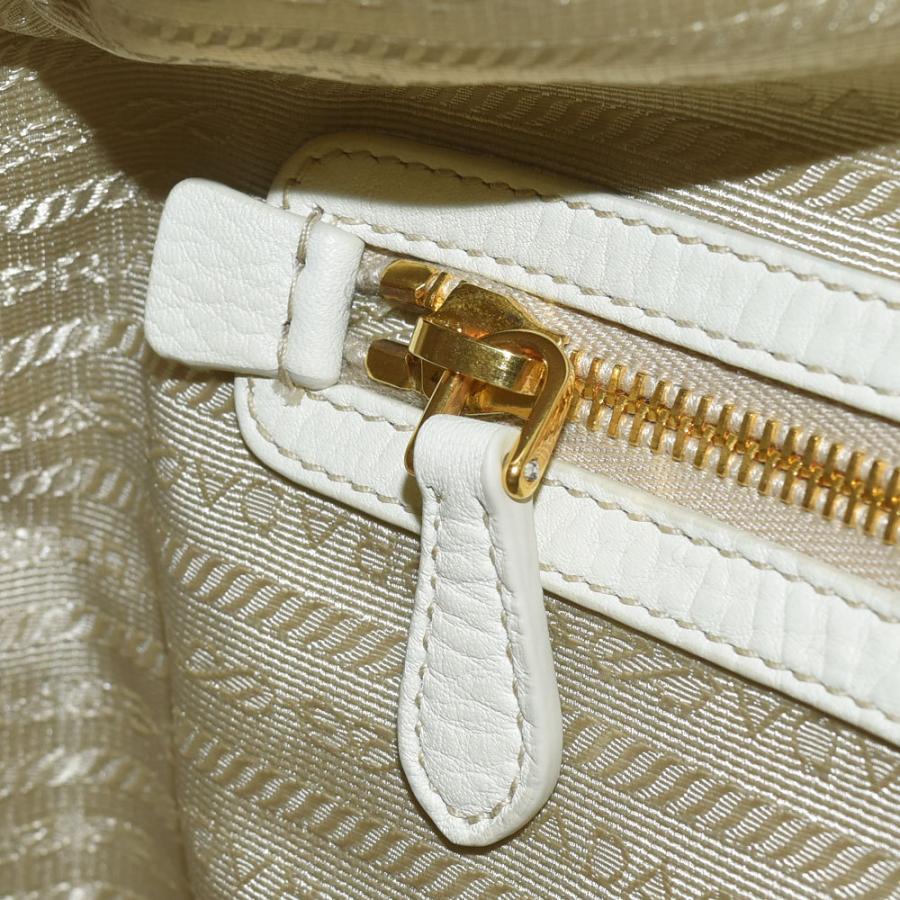 PRADA（プラダ） ショルダーバッグ ワンショルダーバッグ レザー