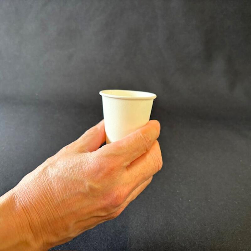 試飲、試食用　紙コップ　３オンス 楽天市場】紙コップ 3オンス 容量 90ml 1袋 100個入 上口径56×底口径38
