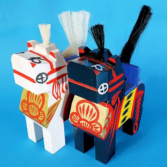 三春駒　一木造り 三春駒について｜ゆべしのかんのや