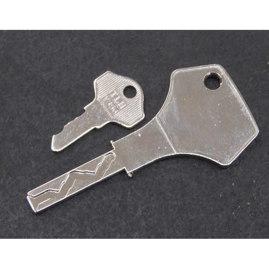 パチスロ実機 バイオハザード６ 5号機　不要機・ボリューム 家庭用電源 パチスロ実機 バイオハザード6 コイン不要機付き 家庭用電源対応