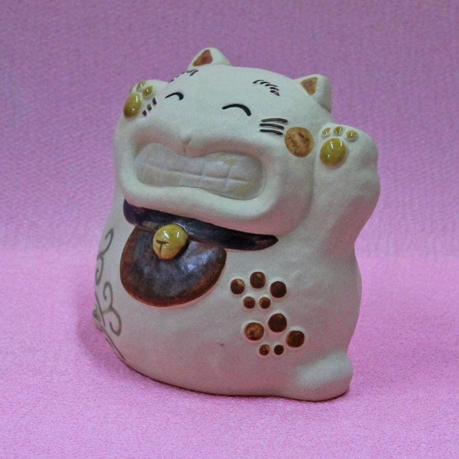 陶器製 縁起担ぎに❣️招き猫 幸運を呼ぶ置物　常滑焼　BIGサイズ　右手上げ 猫 置物 日本製 常滑焼 開運 縁起物 宮崎工房(いひひ招き O-202-1222