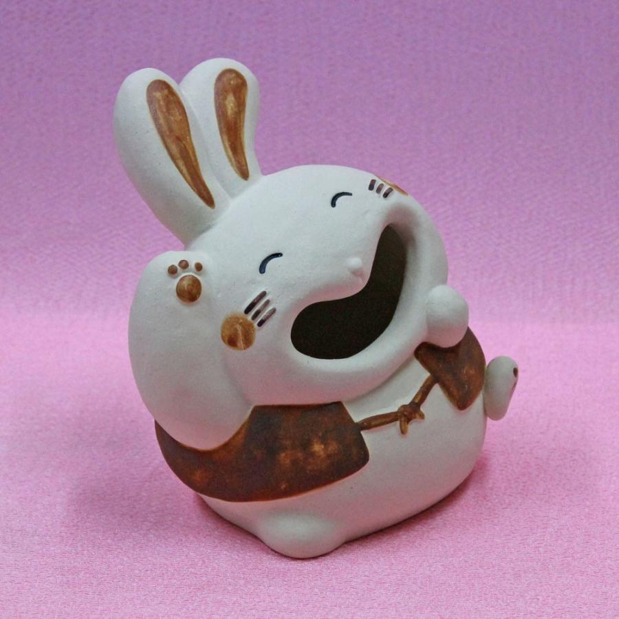 招きうさぎ 置物 日本製 常滑焼 開運 縁起物 宮崎工房(お笑いうさぎ O