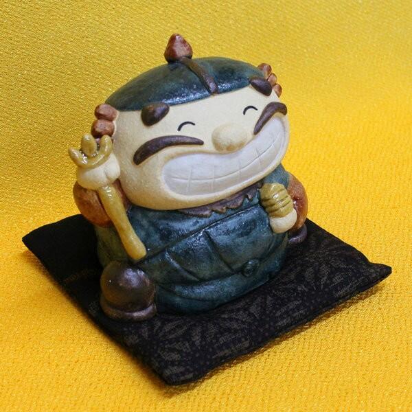 七福神 置物 日本製陶器 常滑焼【いっひっひ毘沙門(座布団付き)O-276