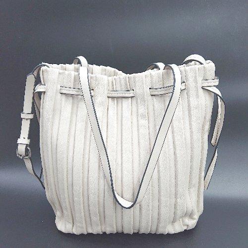 ◇ Θ ZARA ザラ プリーツデザイン ショルダーバッグ ベージュ系 