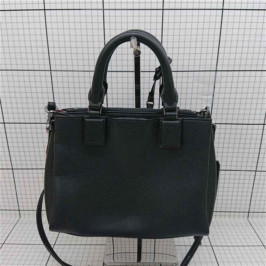 ◇ Θ 【チャールズ＆キース CHARLES & KEITH】ブラック系 2WAY