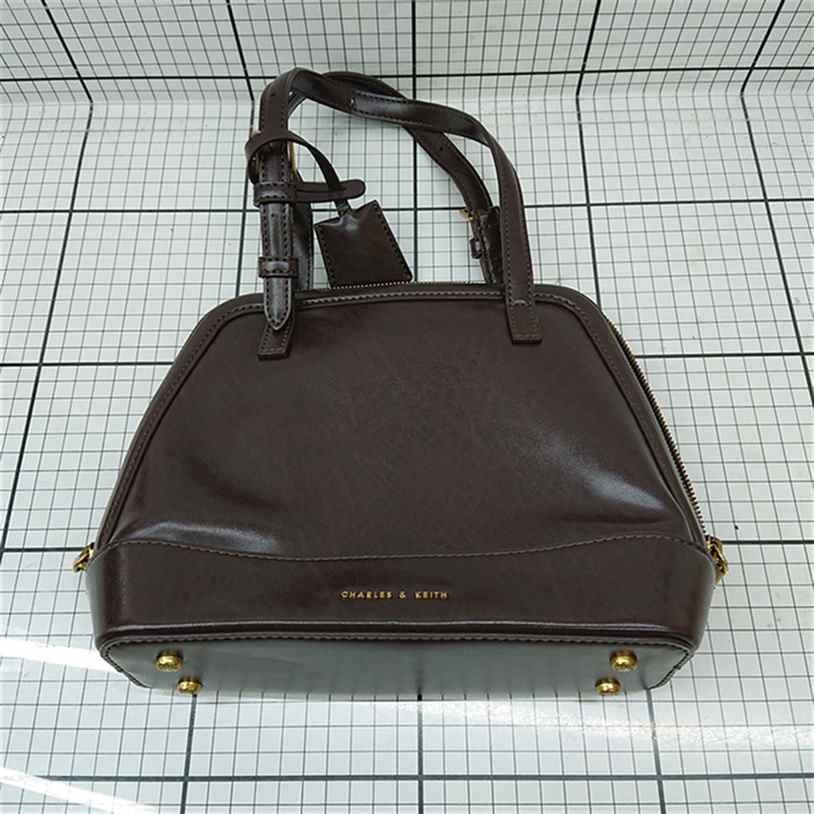 ◇ Θ チャールズ＆キース CHARLES & KEITH 2WAYハンドバッグ ブラウン 