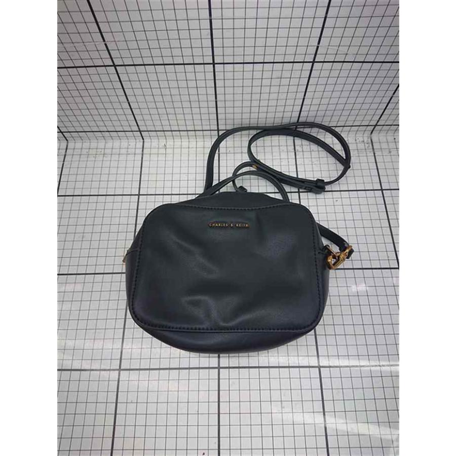 CHARLES & KEITH ショルダーバッグ ブラック ◇ Θ チャールズ＆キース CHARLES & KEITH ショルダーバッグ ブラック