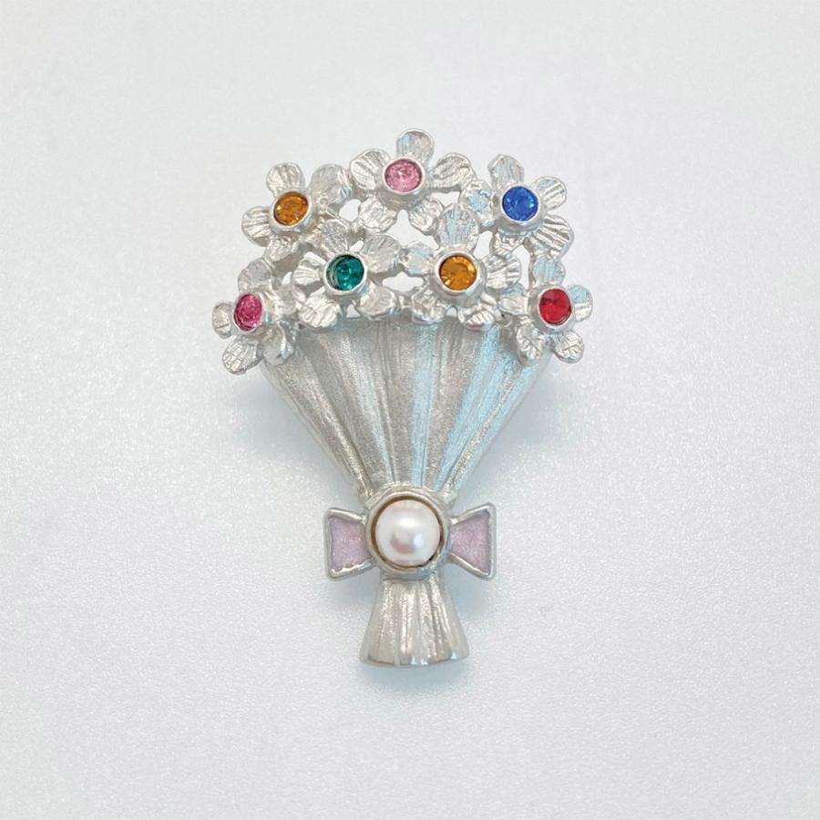 4～8mmのあこや真珠を流れるようなブーケに配したブローチSV製 芝翫香〉SVアコヤナチュラルグレーパールブローチ｜近鉄百貨店