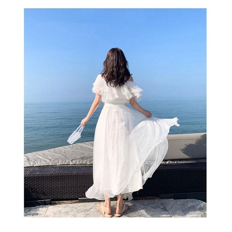 未着用　ｍｅ フリンジワンピース　肩スリット　オフホワイト Amazon.co.jp: オフショルダー シフォン ロング 前ミニ